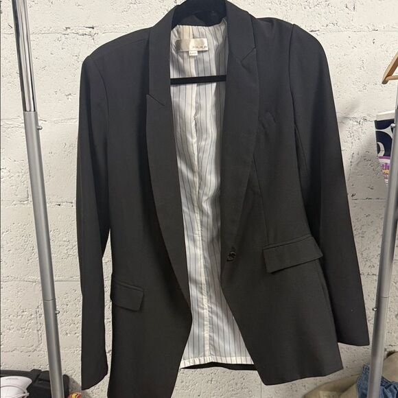 Zoa New York Jackets & Blazers - Classic Black Blazer ZOA Size XS Black Lined Inside Lightly Padded Shoulders